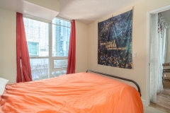 12-Yonge-St-911_0022