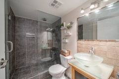 250-Queens-Quay-Suite-804-15