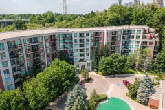 28-William-Carson-Cres-1