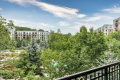 28-William-Carson-Cres-21