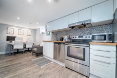 647-Mortimer-Ave-2